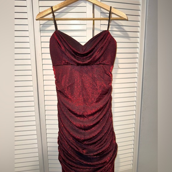 Juniors' Cowlneck Side-Ruched Maxi Dress - Picture 2 of 4